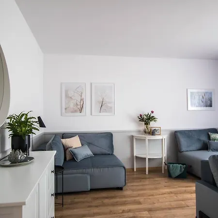 Apartment Dobranocka W Leleszkach