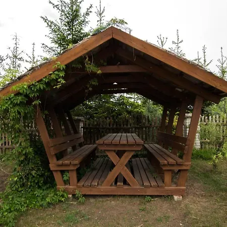 Apartment Dobranocka W Leleszkach *