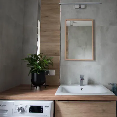 Apartment Dobranocka W Leleszkach Pasym